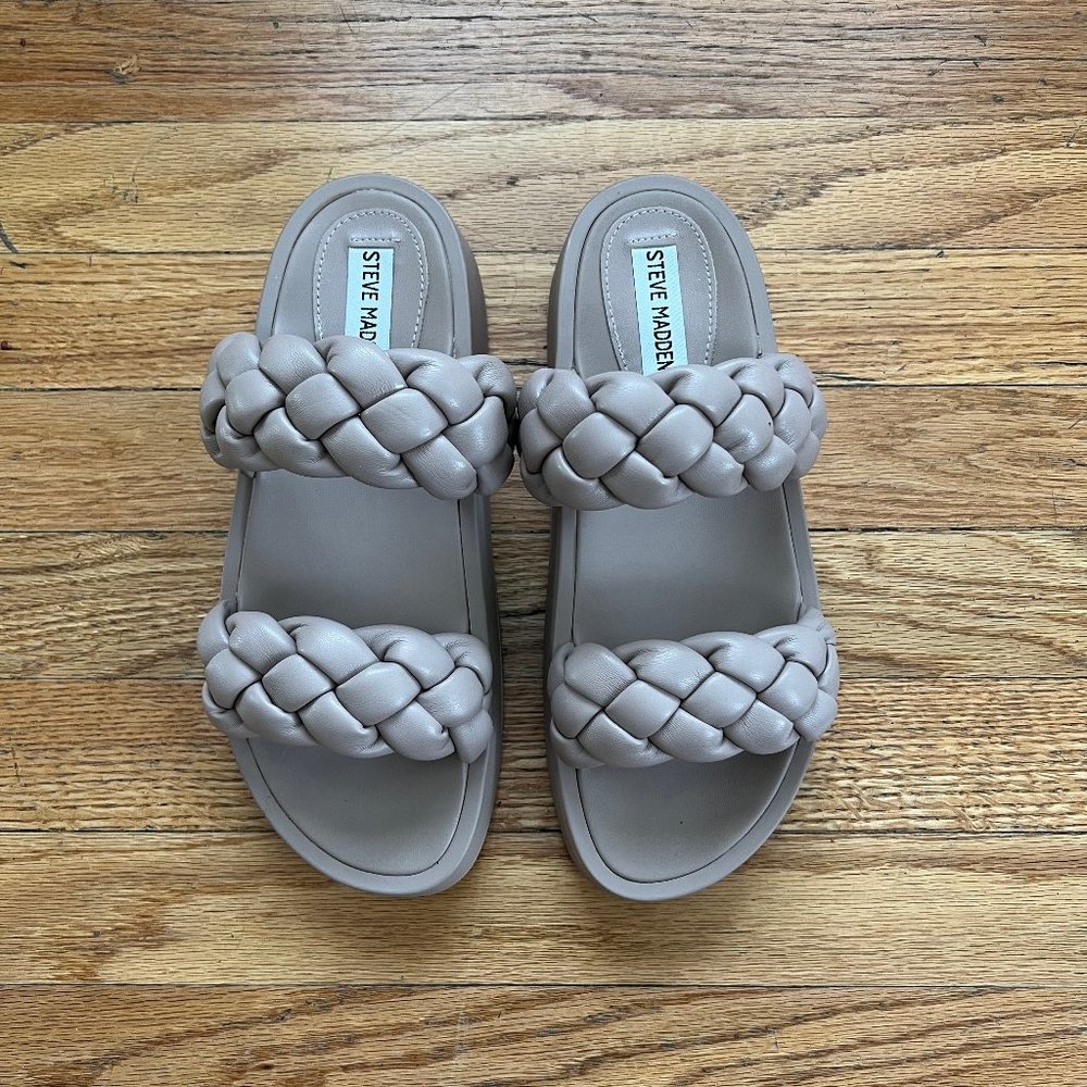 Steve Madden Slip on Platform Sandals, size 8